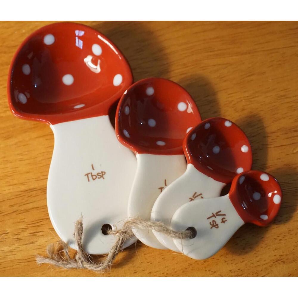 4 Red Polka Dot Mushroom Measuring Spoons Country Primitive Kitchen Decor NEW